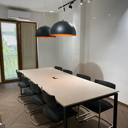 Appartement In Center *